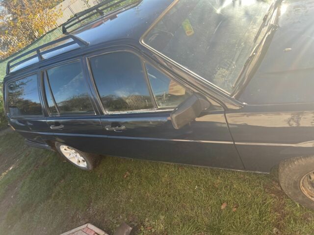 Синій Фольксваген Пассат Варіант, об'ємом двигуна 1.6 л та пробігом 355 тис. км за 700 $, фото 9 на Automoto.ua