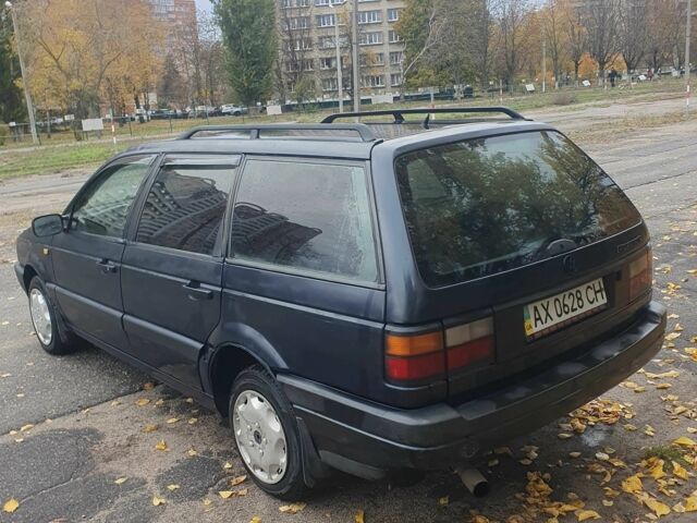 Фольксваген Пассат Вариант 1988 в Харькове на Automoto.ua Синий Фольксваген Пассат Вариант, объемом двигателя 1.8 л и пробегом 300 тыс. км за 1150 $, фото 4 на Automoto.ua