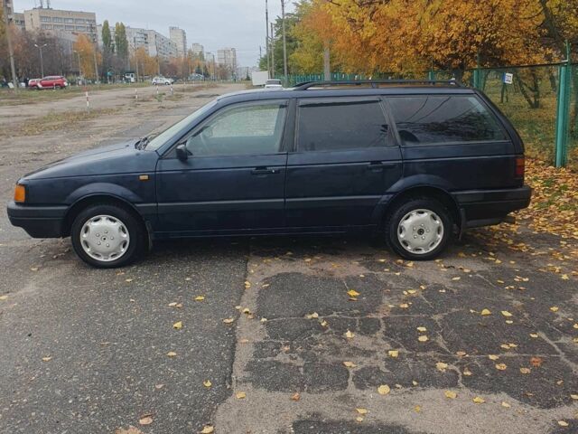 Фольксваген Пассат Вариант 1988 в Харькове на Automoto.ua Синий Фольксваген Пассат Вариант, объемом двигателя 1.8 л и пробегом 300 тыс. км за 1150 $, фото 6 на Automoto.ua
