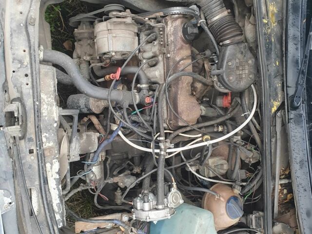 Фольксваген Пассат Вариант 1988 в Харькове на Automoto.ua Синий Фольксваген Пассат Вариант, объемом двигателя 1.8 л и пробегом 300 тыс. км за 1150 $, фото 10 на Automoto.ua