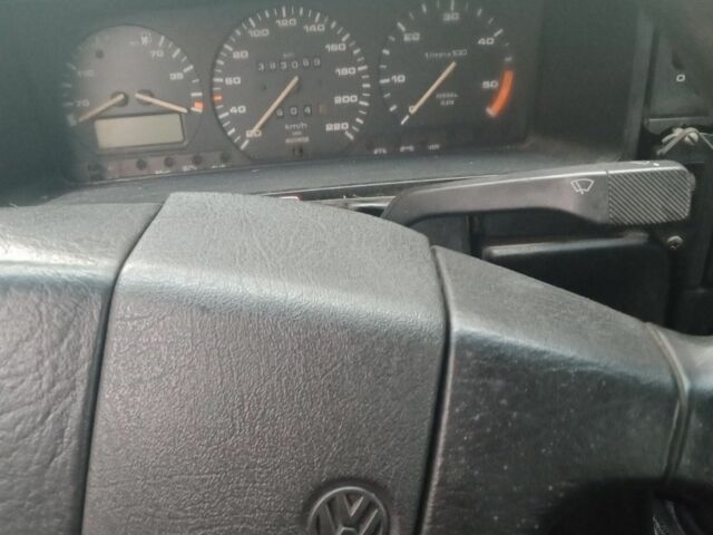 Синий Фольксваген Пассат Вариант, объемом двигателя 1.6 л и пробегом 400 тыс. км за 1700 $, фото 1 на Automoto.ua