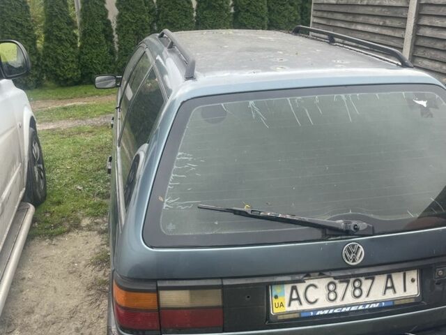 Синій Фольксваген Пассат Варіант, об'ємом двигуна 1.8 л та пробігом 250 тис. км за 600 $, фото 2 на Automoto.ua