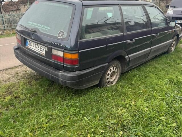 Синий Фольксваген Пассат Вариант, объемом двигателя 1.8 л и пробегом 300 тыс. км за 700 $, фото 2 на Automoto.ua