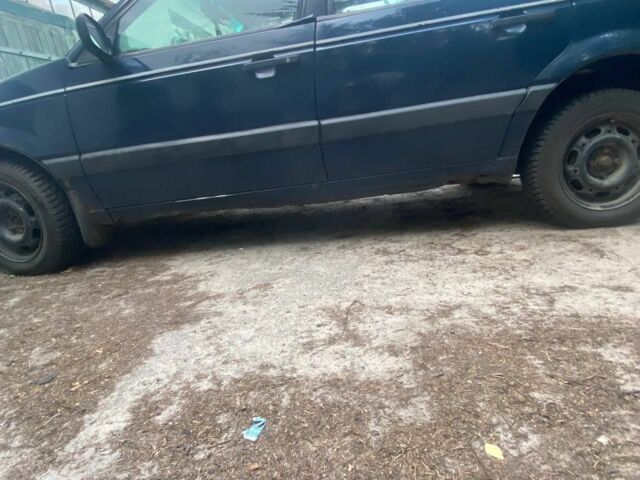 Синий Фольксваген Пассат Вариант, объемом двигателя 2 л и пробегом 290 тыс. км за 1500 $, фото 2 на Automoto.ua