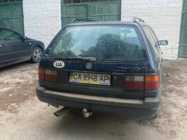 Синий Фольксваген Пассат Вариант, объемом двигателя 2 л и пробегом 290 тыс. км за 1500 $, фото 4 на Automoto.ua