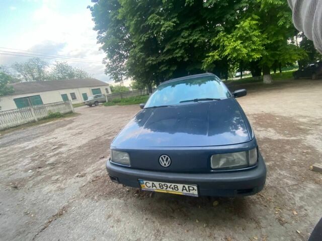 Синий Фольксваген Пассат Вариант, объемом двигателя 2 л и пробегом 290 тыс. км за 1500 $, фото 1 на Automoto.ua