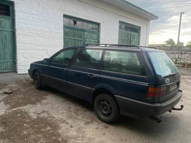 Синий Фольксваген Пассат Вариант, объемом двигателя 2 л и пробегом 290 тыс. км за 1500 $, фото 5 на Automoto.ua