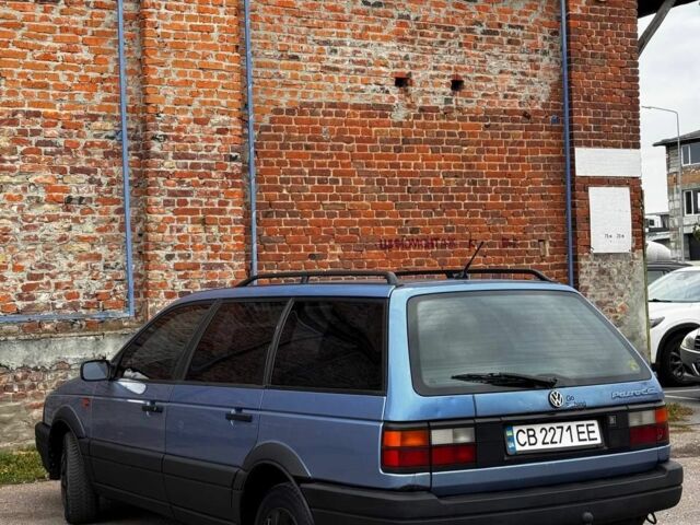 Синій Фольксваген Пассат Варіант, об'ємом двигуна 1.8 л та пробігом 250 тис. км за 1650 $, фото 4 на Automoto.ua