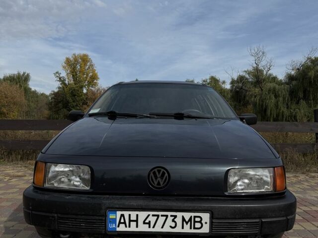 Синий Фольксваген Пассат Вариант, объемом двигателя 1.8 л и пробегом 330 тыс. км за 2550 $, фото 3 на Automoto.ua