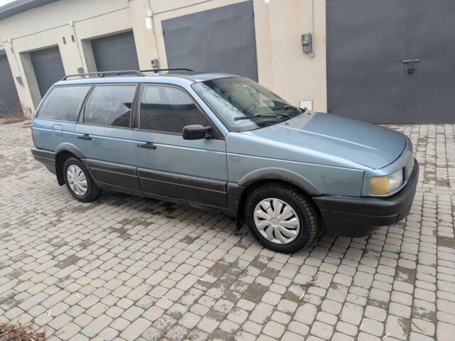 Синій Фольксваген Пассат Варіант, об'ємом двигуна 1.8 л та пробігом 350 тис. км за 1199 $, фото 2 на Automoto.ua