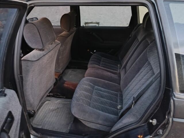 Фольксваген Пассат Вариант 1991 в Коломые на Automoto.ua Синий Фольксваген Пассат Вариант, объемом двигателя 0 л и пробегом 389 тыс. км за 1782 $, фото 3 на Automoto.ua