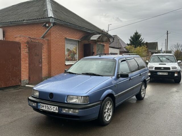 Синій Фольксваген Пассат Варіант, об'ємом двигуна 1.8 л та пробігом 200 тис. км за 1784 $, фото 1 на Automoto.ua