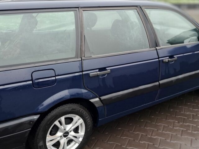 Синий Фольксваген Пассат Вариант, объемом двигателя 1.9 л и пробегом 245 тыс. км за 1600 $, фото 20 на Automoto.ua