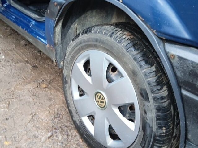 Синий Фольксваген Пассат Вариант, объемом двигателя 2 л и пробегом 364 тыс. км за 1450 $, фото 7 на Automoto.ua