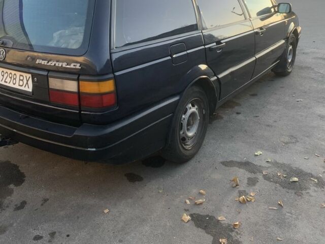 Фольксваген Пассат Варіант 1992 у Лысянке на Automoto.ua Синій Фольксваген Пассат Варіант, об'ємом двигуна 1.8 л та пробігом 380 тис. км за 2500 $, фото 3 на Automoto.ua