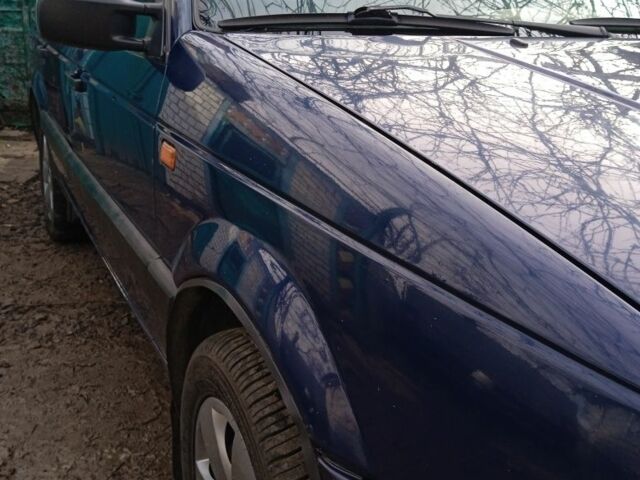 Синий Фольксваген Пассат Вариант, объемом двигателя 2 л и пробегом 364 тыс. км за 1450 $, фото 3 на Automoto.ua