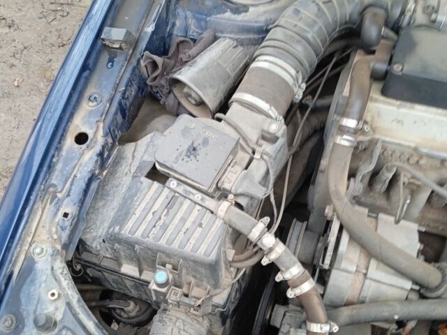 Синий Фольксваген Пассат Вариант, объемом двигателя 2 л и пробегом 364 тыс. км за 1450 $, фото 19 на Automoto.ua