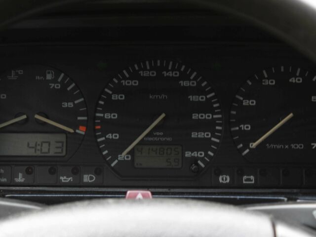 Синий Фольксваген Пассат Вариант, объемом двигателя 2 л и пробегом 414 тыс. км за 2099 $, фото 22 на Automoto.ua