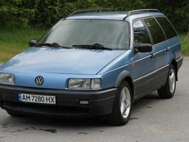 Синий Фольксваген Пассат Вариант, объемом двигателя 2 л и пробегом 414 тыс. км за 2099 $, фото 3 на Automoto.ua