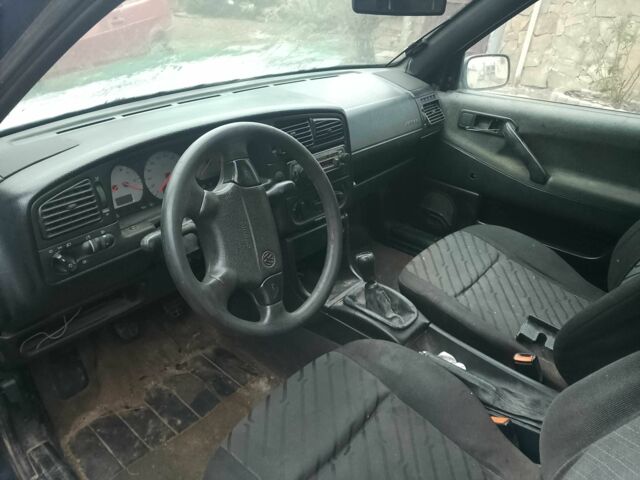 Синий Фольксваген Пассат Вариант, объемом двигателя 1.9 л и пробегом 375 тыс. км за 781 $, фото 4 на Automoto.ua