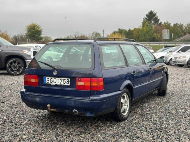 Фольксваген Пассат Вариант 1994 в Харькове на Automoto.ua Синий Фольксваген Пассат Вариант, объемом двигателя 1.8 л и пробегом 300 тыс. км за 1800 $, фото 3 на Automoto.ua