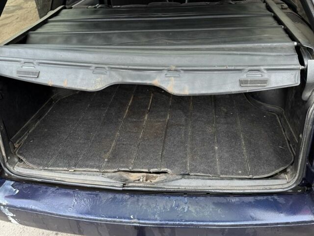 Фольксваген Пассат Варіант 1994 у Сумах на Automoto.ua Синій Фольксваген Пассат Варіант, об'ємом двигуна 2 л та пробігом 468 тис. км за 1850 $, фото 5 на Automoto.ua