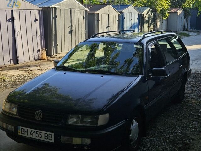 Синій Фольксваген Пассат Варіант, об'ємом двигуна 1.8 л та пробігом 400 тис. км за 1700 $, фото 2 на Automoto.ua