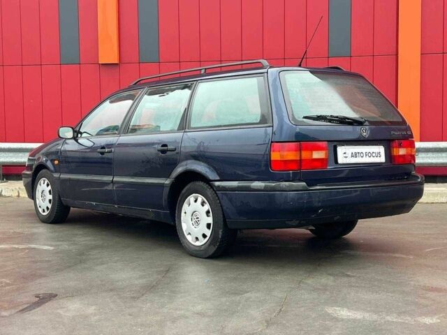 Синій Фольксваген Пассат Варіант, об'ємом двигуна 0 л та пробігом 245 тис. км за 2490 $, фото 4 на Automoto.ua