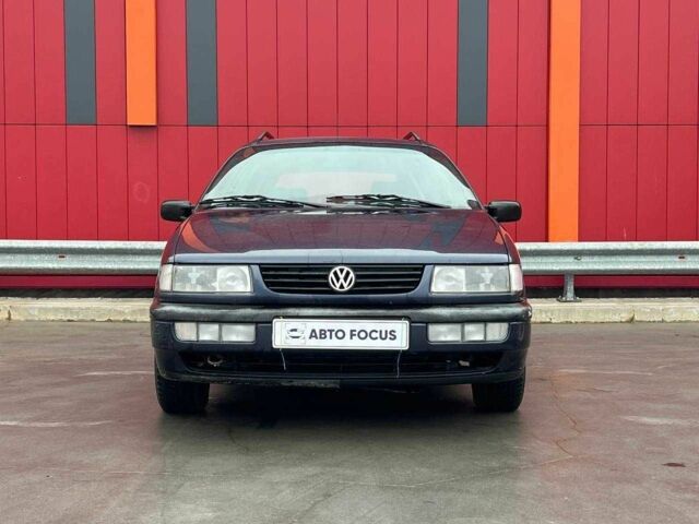 Синій Фольксваген Пассат Варіант, об'ємом двигуна 0 л та пробігом 245 тис. км за 2490 $, фото 2 на Automoto.ua