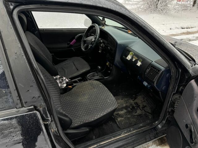 Синий Фольксваген Пассат Вариант, объемом двигателя 1.8 л и пробегом 300 тыс. км за 1499 $, фото 9 на Automoto.ua