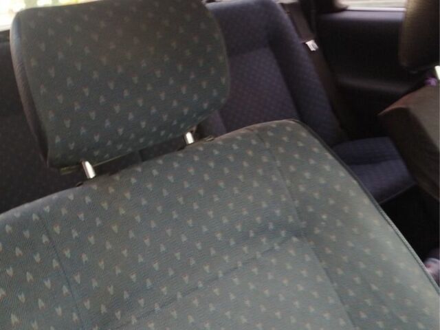 Синий Фольксваген Пассат Вариант, объемом двигателя 1.8 л и пробегом 350 тыс. км за 1500 $, фото 6 на Automoto.ua