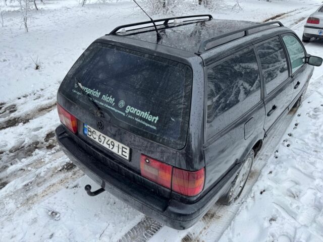 Синий Фольксваген Пассат Вариант, объемом двигателя 1.8 л и пробегом 300 тыс. км за 1499 $, фото 7 на Automoto.ua