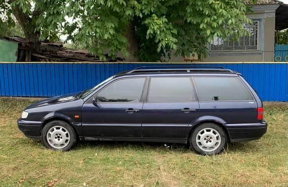 Фольксваген Пассат Вариант 1994 в Каменце-Подольском на Automoto.ua Синий Фольксваген Пассат Вариант, объемом двигателя 0 л и пробегом 279 тыс. км за 1000 $, фото 1 на Automoto.ua