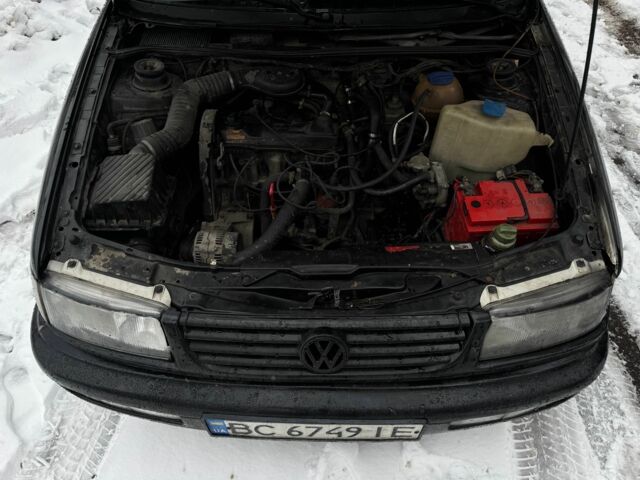 Синий Фольксваген Пассат Вариант, объемом двигателя 1.8 л и пробегом 300 тыс. км за 1499 $, фото 11 на Automoto.ua