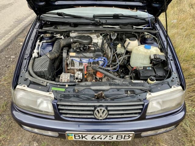 Синій Фольксваген Пассат Варіант, об'ємом двигуна 1.8 л та пробігом 350 тис. км за 3450 $, фото 18 на Automoto.ua