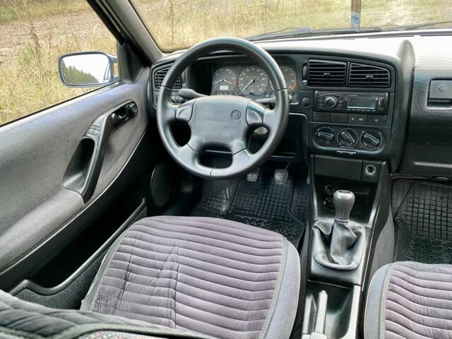 Синій Фольксваген Пассат Варіант, об'ємом двигуна 1.8 л та пробігом 350 тис. км за 3450 $, фото 15 на Automoto.ua