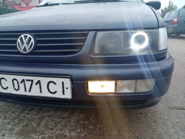 Синий Фольксваген Пассат Вариант, объемом двигателя 1.9 л и пробегом 280 тыс. км за 2300 $, фото 2 на Automoto.ua