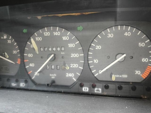 Синий Фольксваген Пассат Вариант, объемом двигателя 2 л и пробегом 570 тыс. км за 1500 $, фото 4 на Automoto.ua