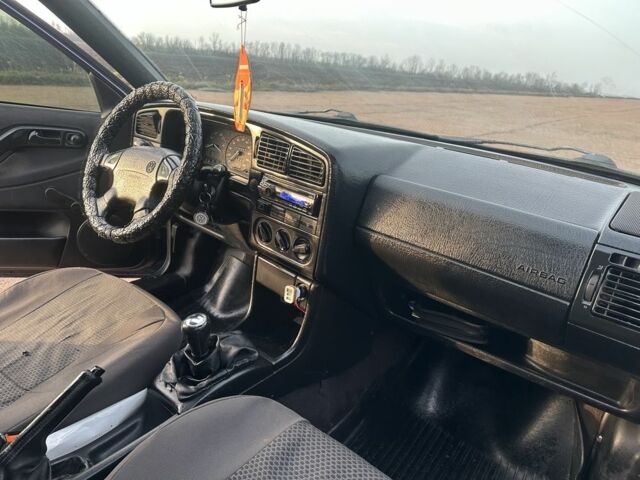 Синий Фольксваген Пассат Вариант, объемом двигателя 1.8 л и пробегом 200 тыс. км за 2150 $, фото 9 на Automoto.ua