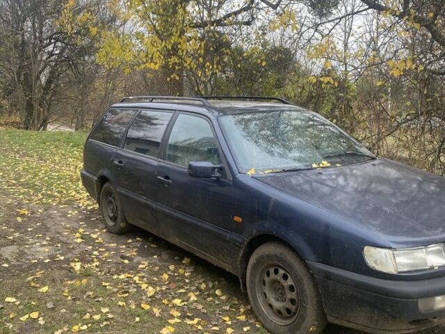 Фольксваген Пассат Вариант 1995 в Кременчуге на Automoto.ua Синий Фольксваген Пассат Вариант, объемом двигателя 1.9 л и пробегом 320 тыс. км за 2200 $, фото 1 на Automoto.ua