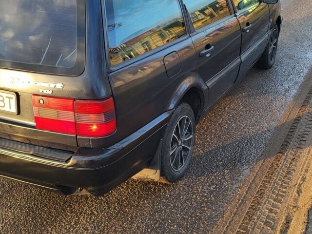 Синий Фольксваген Пассат Вариант, объемом двигателя 1.9 л и пробегом 350 тыс. км за 1850 $, фото 3 на Automoto.ua