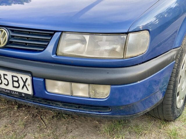 Синий Фольксваген Пассат Вариант, объемом двигателя 1.8 л и пробегом 350 тыс. км за 3342 $, фото 21 на Automoto.ua