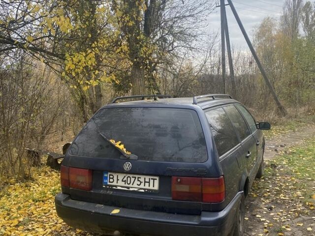 Фольксваген Пассат Вариант 1995 в Кременчуге на Automoto.ua Синий Фольксваген Пассат Вариант, объемом двигателя 1.9 л и пробегом 320 тыс. км за 2200 $, фото 2 на Automoto.ua