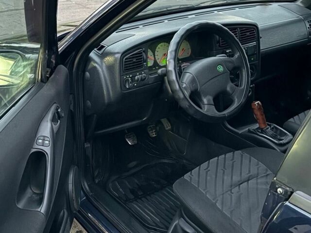 Фольксваген Пассат Вариант 1996 в Кривом Роге на Automoto.ua Синий Фольксваген Пассат Вариант, объемом двигателя 1.8 л и пробегом 350 тыс. км за 3500 $, фото 7 на Automoto.ua