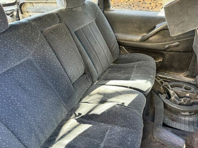 Синий Фольксваген Пассат Вариант, объемом двигателя 1.9 л и пробегом 300 тыс. км за 650 $, фото 7 на Automoto.ua