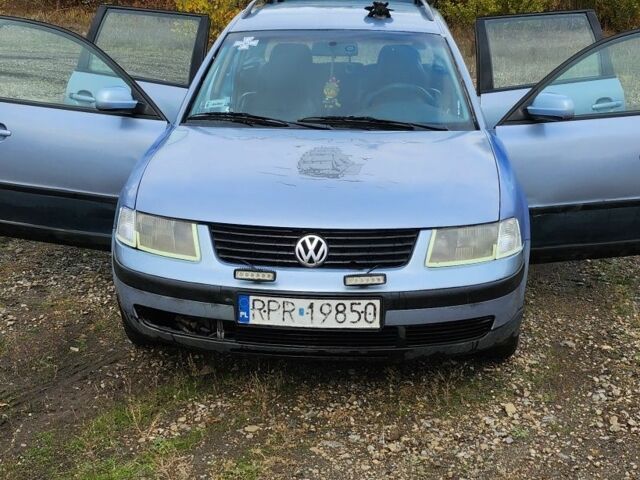 Синій Фольксваген Пассат Варіант, об'ємом двигуна 1 л та пробігом 500 тис. км за 1672 $, фото 1 на Automoto.ua