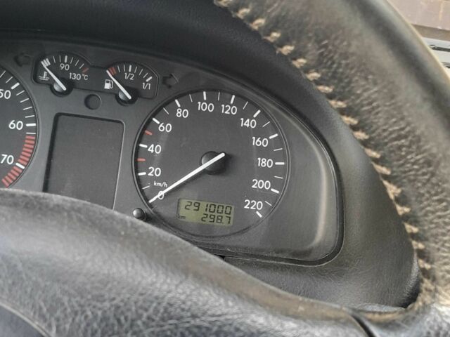 Синий Фольксваген Пассат Вариант, объемом двигателя 1.6 л и пробегом 290 тыс. км за 3000 $, фото 2 на Automoto.ua