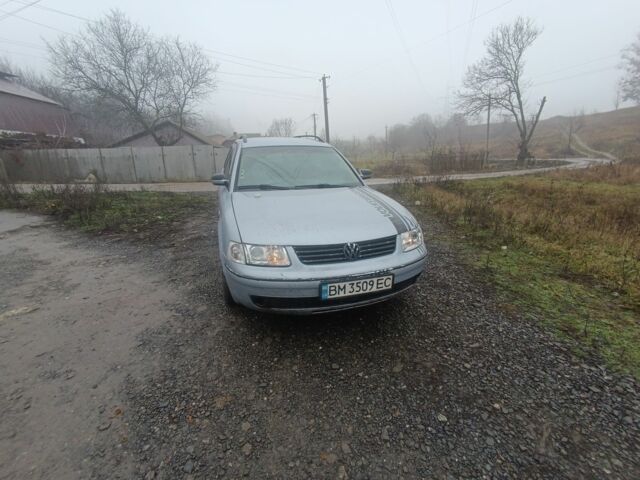 Синій Фольксваген Пассат Варіант, об'ємом двигуна 1.6 л та пробігом 400 тис. км за 2350 $, фото 3 на Automoto.ua