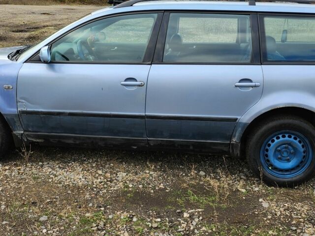 Синій Фольксваген Пассат Варіант, об'ємом двигуна 1 л та пробігом 500 тис. км за 1672 $, фото 5 на Automoto.ua