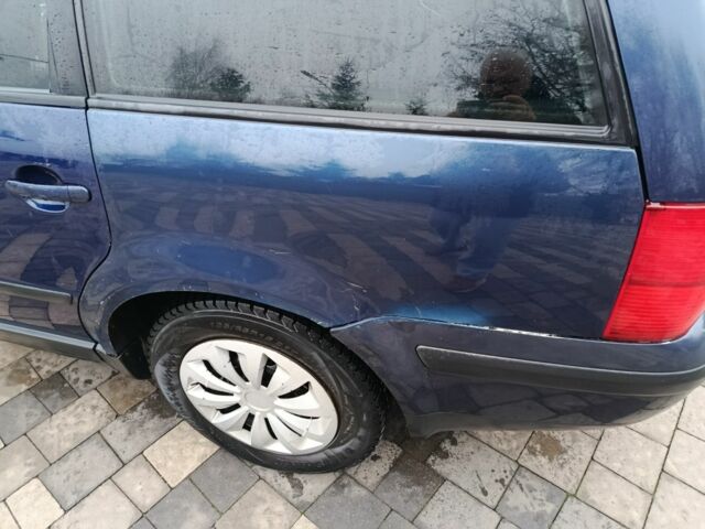 Синий Фольксваген Пассат Вариант, объемом двигателя 1.6 л и пробегом 380 тыс. км за 1700 $, фото 6 на Automoto.ua